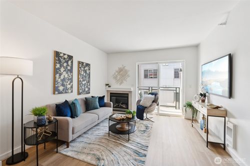 apt-414-2331 42nd Ave Sw, Seattle, WA, 98116-2557 | Card Image