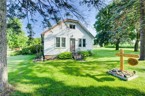 1081 Harriston Rd, Wroxeter, ON, N0G2X0 | Card Image