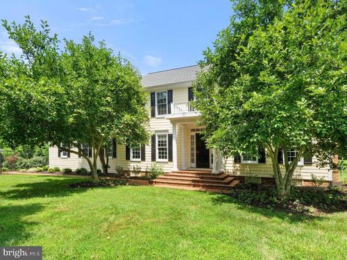 23400 Melmore Pl, MIDDLEBURG, VA, 20117-2812 | Card Image