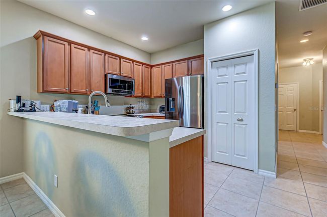 11815 Tempest Harbor Loop, House other with 3 bedrooms, 2 bathrooms and null parking in VENICE FL | Image 14