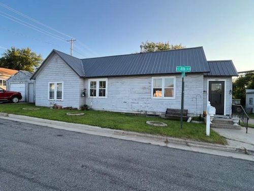 102 4th St S, Grove City, MN, 56243-1178 | Card Image