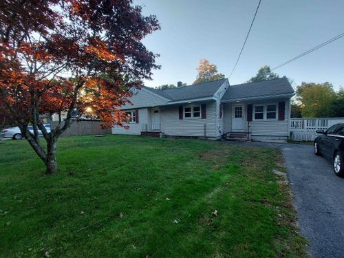 17 Jericho Rd, Pelham, NH, 03076-3612 | Card Image
