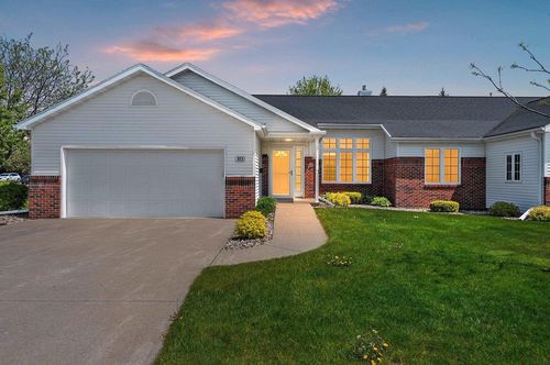 923 W Windtree Drive, APPLETON, WI, 54914 | Card Image