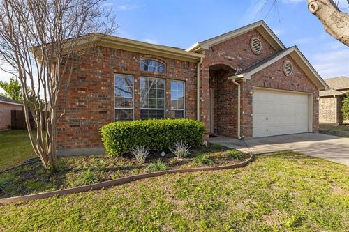 625 Creek Point, Saginaw, TX, 76179 | Card Image