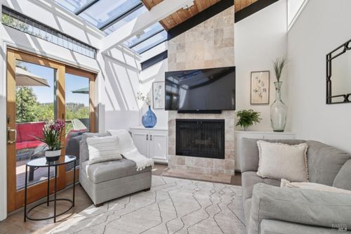 60 Crest Ave, San Anselmo, CA, 94960-2553 | Card Image