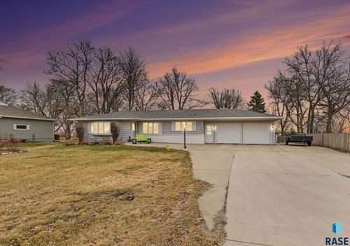 1504 Nw 2nd St Street, Madison, SD, 57042 | Card Image