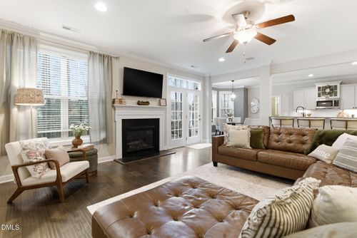 36 Peninsula Ct, Clayton, NC, 27520-8732 | Card Image