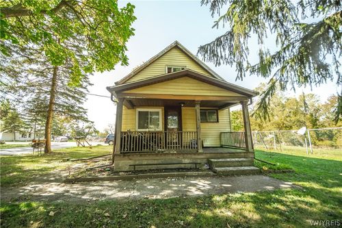 4 Wendel St, Depew, NY, 14043-4520 | Card Image