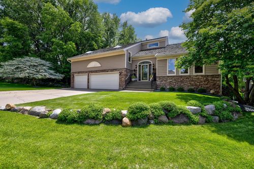 9378 Olympia Dr, Eden Prairie, MN, 55347-2843 | Card Image