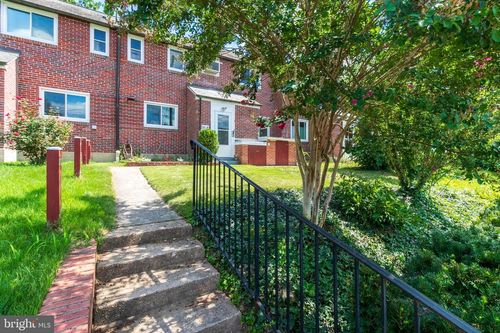 56 Crescent Rd, GREENBELT, MD, 20770-0809 | Card Image