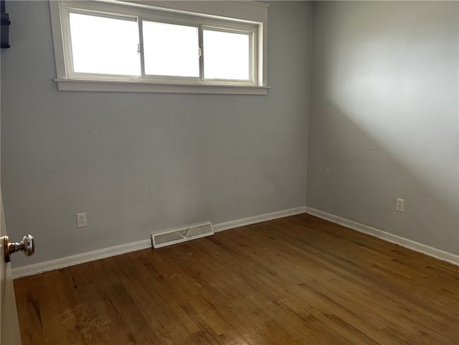 2458 Linden Ave, House other with 3 bedrooms, 2 bathrooms and 1 parking in Aliquippa PA | Image 16