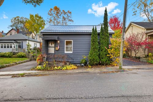 83 Bruton St, Port Hope, ON, L1A1V1 | Card Image