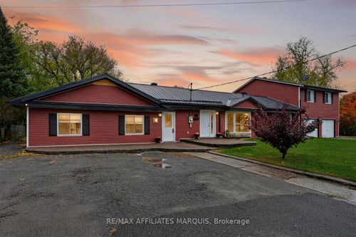 65 First St, Smiths Falls, ON, K7A3E8 | Card Image