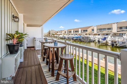 c105-714 Mooring Rd, OCEAN CITY, MD, 21842-4925 | Card Image