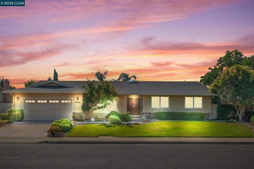 3906 Boatwright Dr, Concord, CA, 94519-1527 | Card Image