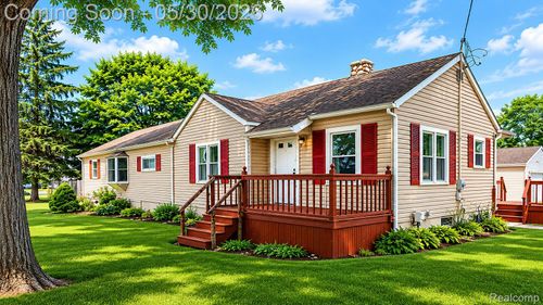1443 Merle Ave, Burton, MI, 48509-2176 | Card Image