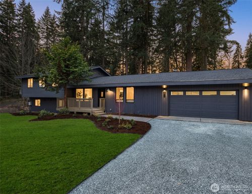 18843 168th Ave Ne, Woodinville, WA, 98072-8422 | Card Image