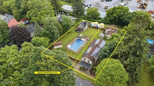 68 Marvin St, Saratoga Springs, NY, 12866-1914 | Card Image