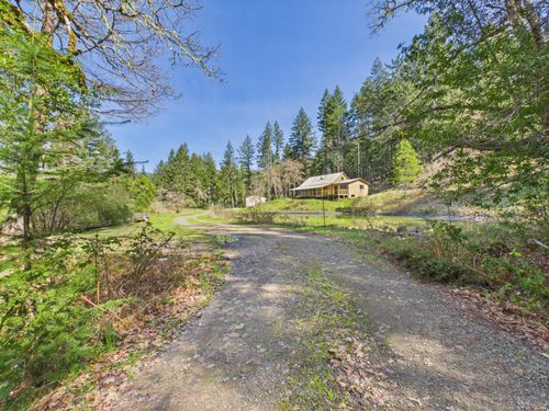 140 Old Bluff Road, Zenia, CA, 95595 | Card Image