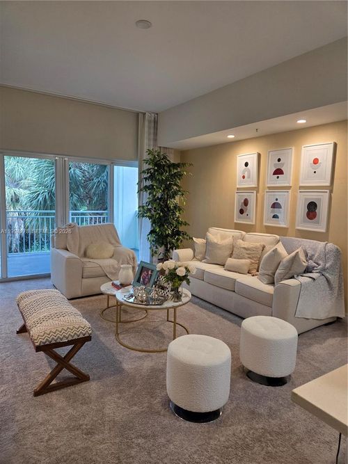 416-5300 Nw 87th Ave, Doral, FL, 33178-2102 | Card Image