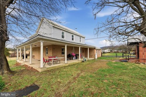 2221 Back Creek Valley Rd, HEDGESVILLE, WV, 25427-6359 | Card Image