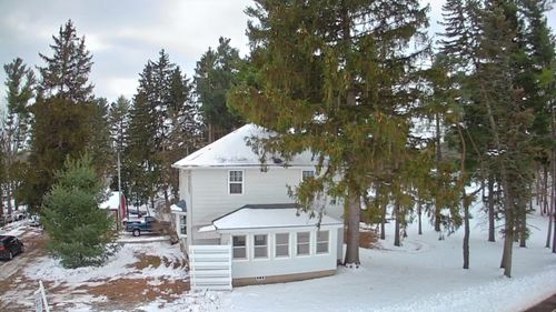 7072 N River Hwy, Grand Ledge, MI, 48837-9307 | Card Image