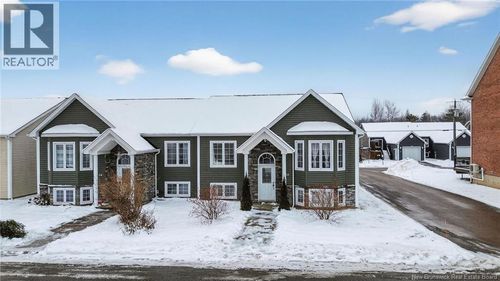 66 Croasdale St, Moncton, NB, E1E0A8 | Card Image