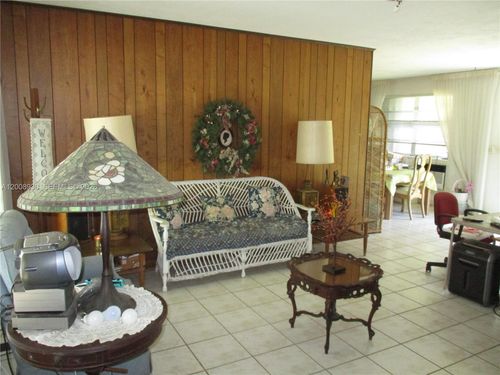 19311 Gulfstream Rd, Cutler Bay, FL, 33157-7808 | Card Image