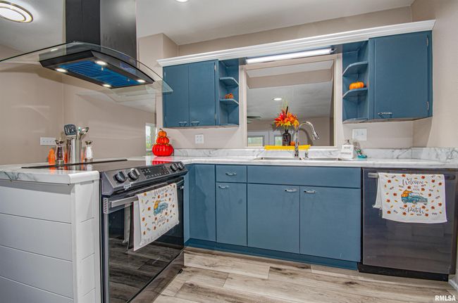 1108 N Main St, House other with 3 bedrooms, 2 bathrooms and null parking in Dix IL | Image 26