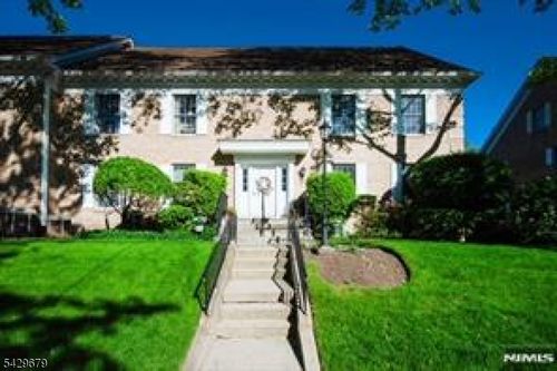 b-11 S Maple Ave, Park Ridge, NJ, 07656-2124 | Card Image
