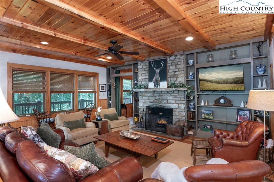 Buxton St, Blowing Rock, NC 28605