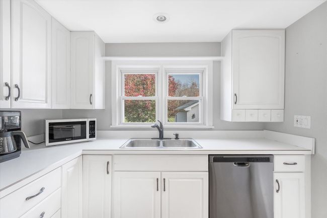 17-11475-H-Dr-WindowStill-Real-Estate-Ph | Image 21