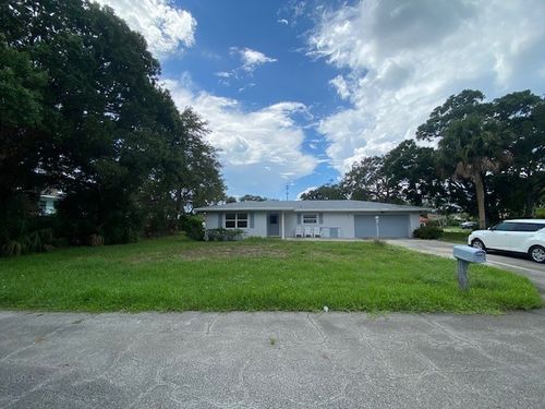 395 19th St, Vero Beach, FL, 32960-5426 | Card Image