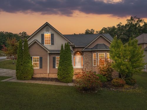 8614 Maple Valley Dr, Chattanooga, TN, 37421-1396 | Card Image