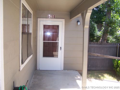 unit-202-9005 S Delaware Ave, Tulsa, OK, 74137-3354 | Card Image