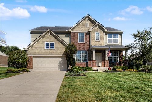 10135 Meadow Woods Ln, Dayton, OH, 45458 | Card Image