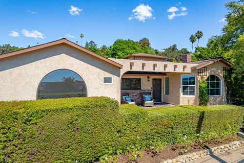2944 La Combadura Rd, SANTA BARBARA, CA, 93105-2920 | Card Image