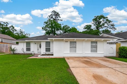 6311 Tall Willow Dr, Houston, TX, 77088-6426 | Card Image