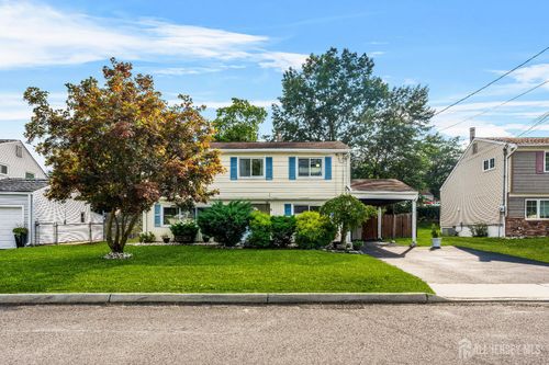 8 Concord Dr, Old Bridge, NJ, 08857-1616 | Card Image