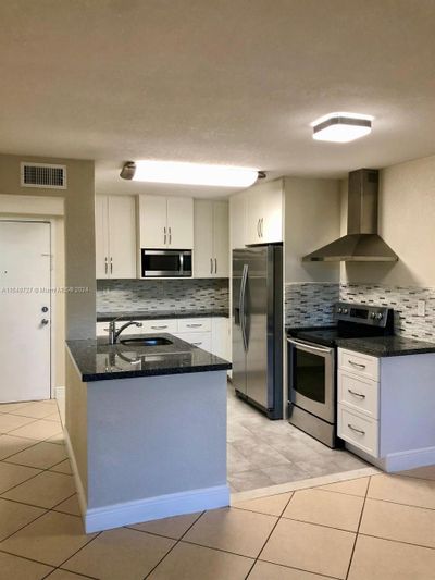 A203 - 10400 Sw 108th Ave, Condo with 2 bedrooms, 1 bathrooms and null parking in Miami FL | Image 1