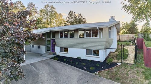 2005 Huber Rd, Charleston, WV, 25314-2235 | Card Image