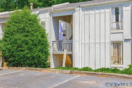 10280 Iron Mill Rd, North Chesterfield, VA, 23235-3946 | Card Image