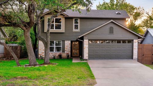 8202 Cache Dr, Austin, TX, 78749-3814 | Card Image