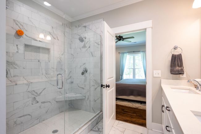 2024 Oak St, House other with 3 bedrooms, 2 bathrooms and null parking in Signal Mountain TN | Image 22
