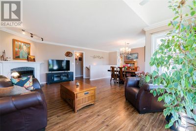 5154 Maureen Way, House other with 3 bedrooms, 3 bathrooms and 5 parking in Nanaimo BC | Image 3