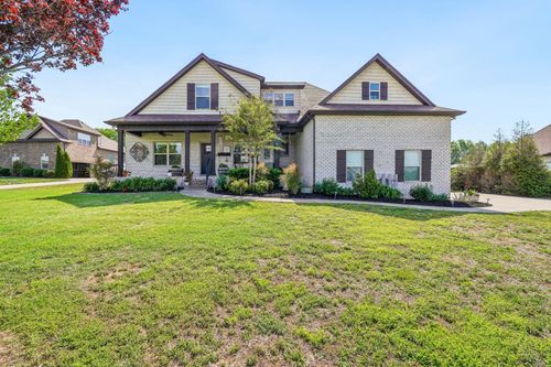 1031 Caballo Trl, Gallatin, TN, 37066-3202 | Card Image