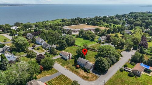 78 Cornelius Dr, Portsmouth, RI, 02871-5138 | Card Image