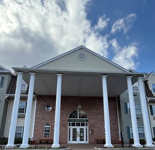 301-5301 Richmond Rd, West Milford, NJ, 07480-1933 | Card Image