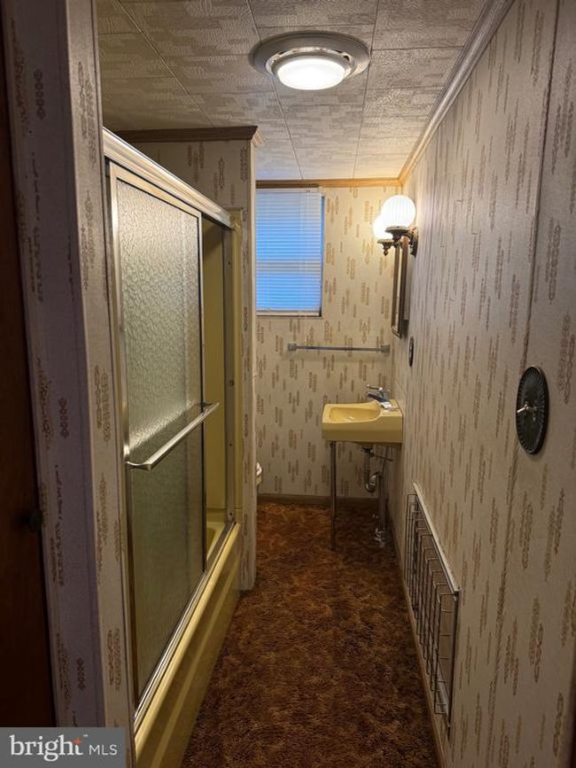 421 Moore St, House other with 3 bedrooms, 2 bathrooms and null parking in HUNTINGDON PA | Image 38