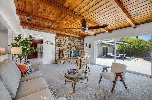 6901 Bertrand Ave, Reseda, CA, 91335-4709 | Card Image